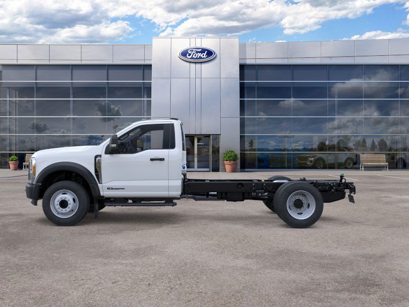 2026 Ford F-600 XL photo 3