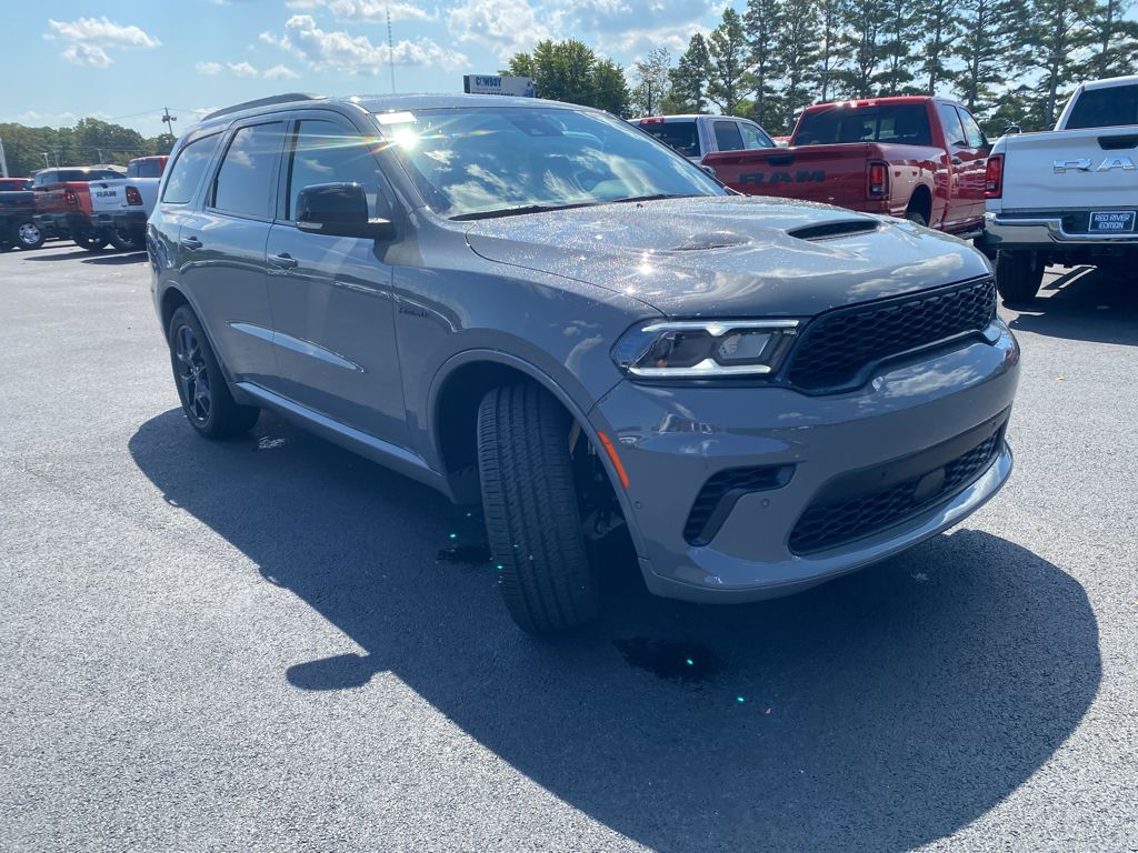 2027 Dodge Durango GT Plus HEMI photo 3