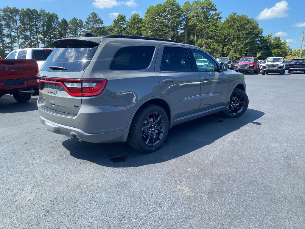 2027 Dodge Durango GT Plus HEMI photo 5