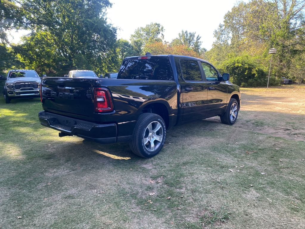 2026 Ram 1500 Express photo 5