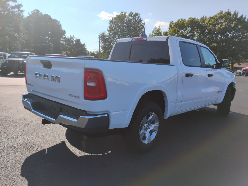 2027 Ram 1500 Big Horn photo 5