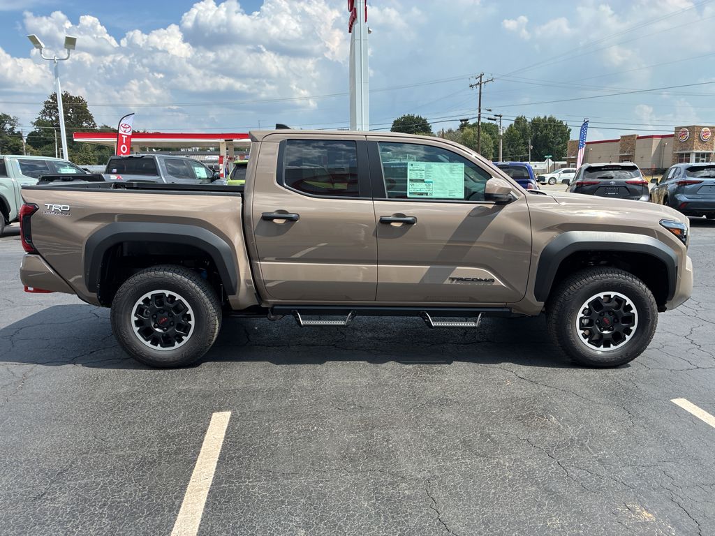 2026 Toyota Tacoma TRD Off Road photo 5