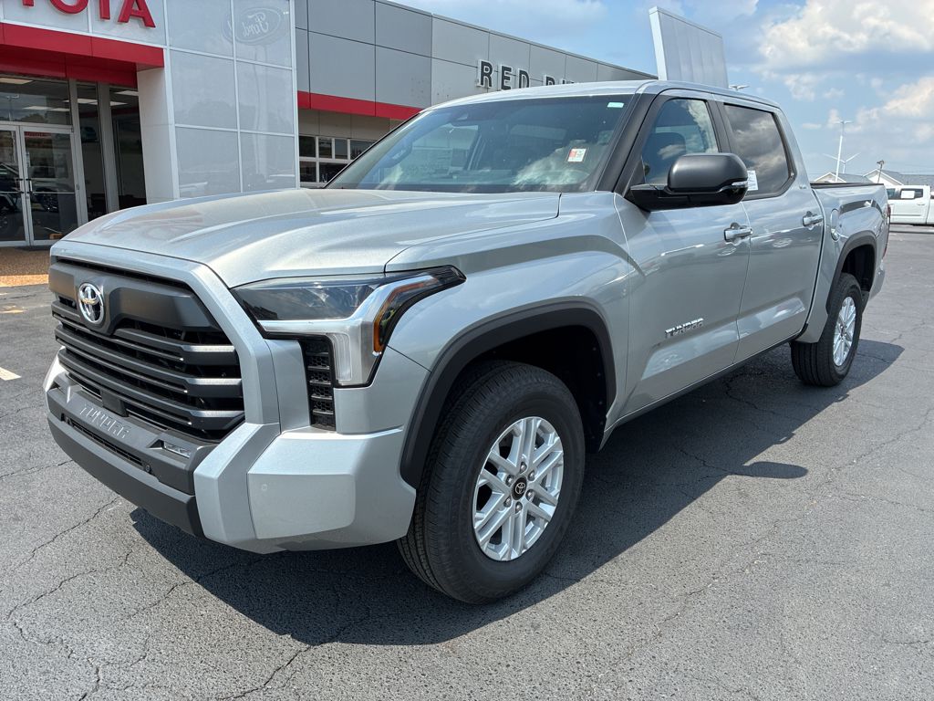 2026 Toyota Tundra SR5 photo 2
