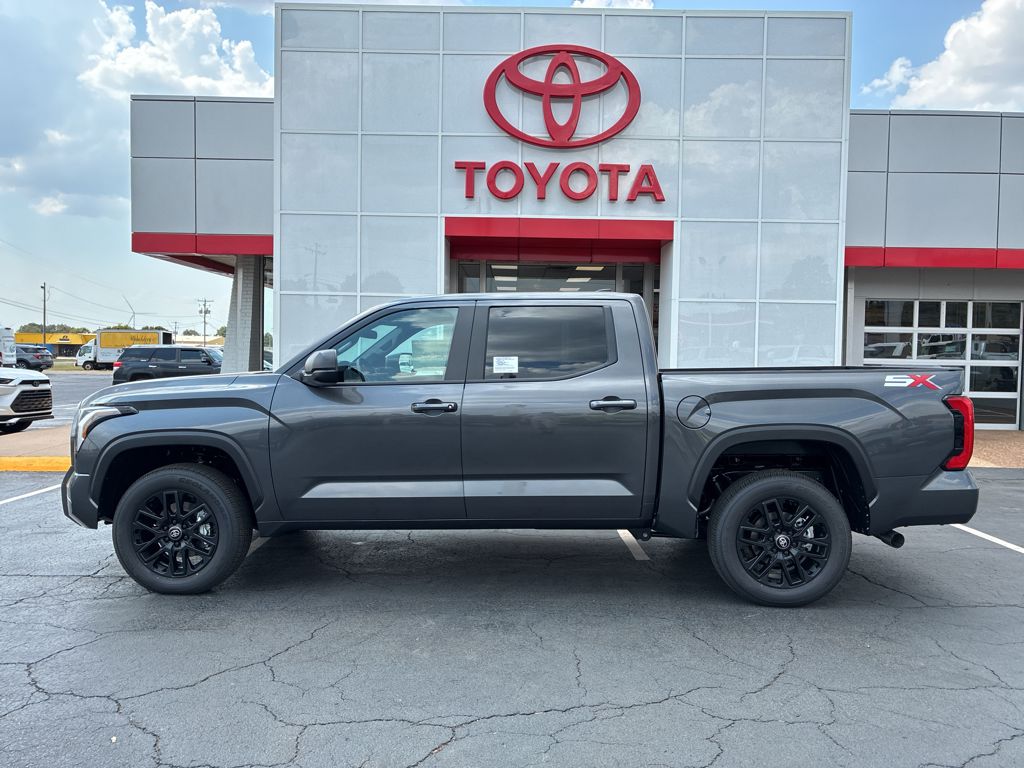 2026 Toyota Tundra SR5 photo 1