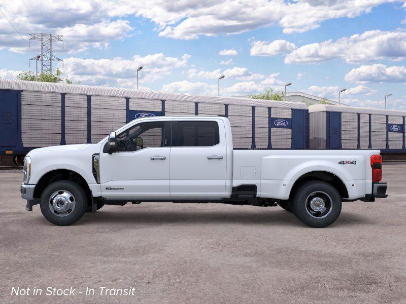 2026 Ford F-350 King Ranch photo 3