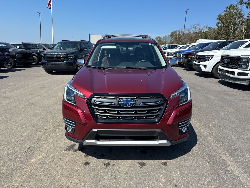 2024 Subaru Forester Touring photo 2