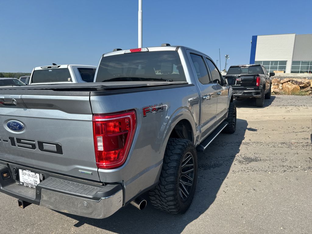 2023 Ford F-150 XLT photo 3