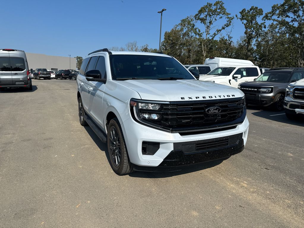 2026 Ford Expedition Platinum photo 3