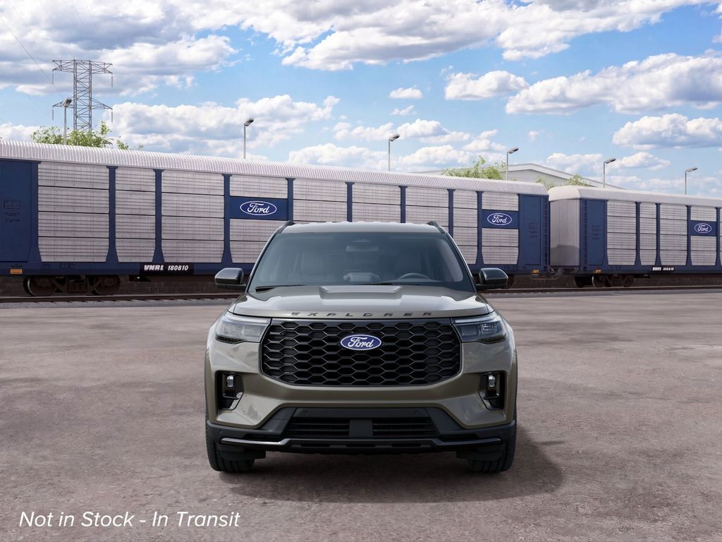 2027 Ford Explorer ST-Line photo 3