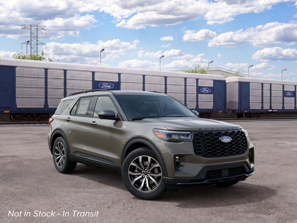 2027 Ford Explorer ST-Line photo 4