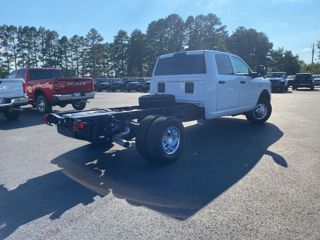 2026 Ram 3500 Chassis Tradesman photo 5
