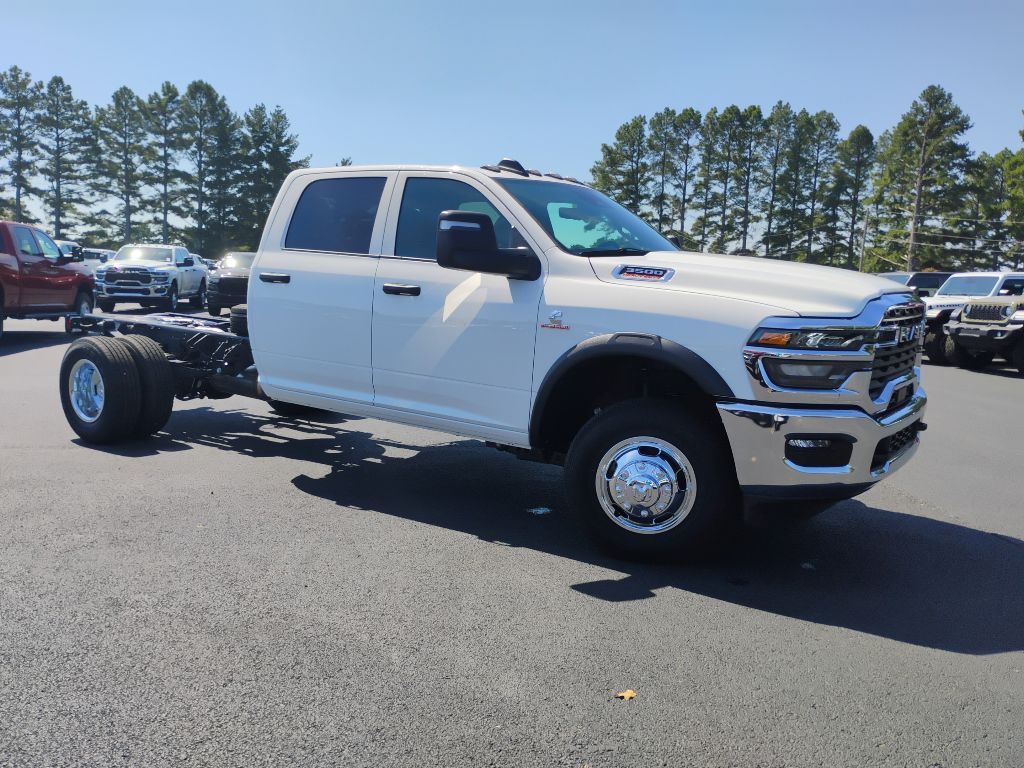 2026 Ram 3500 Chassis Tradesman photo 3