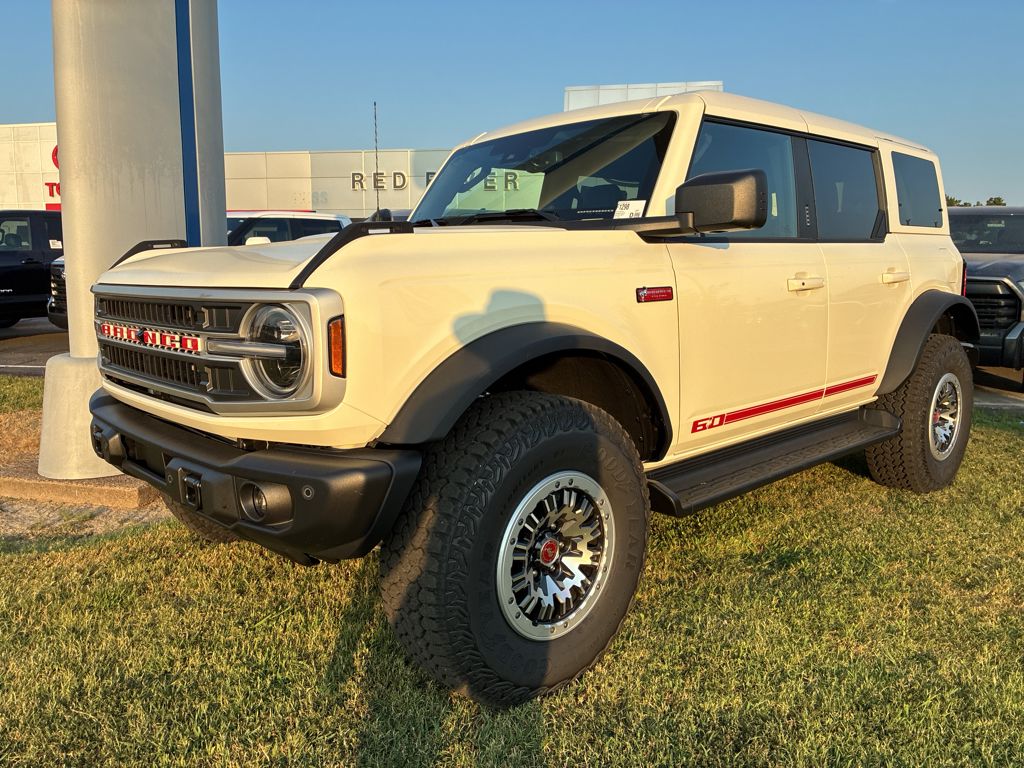 2026 Ford Bronco Outer Banks photo 1