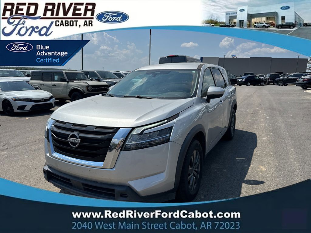 2022 Nissan Pathfinder S photo 1