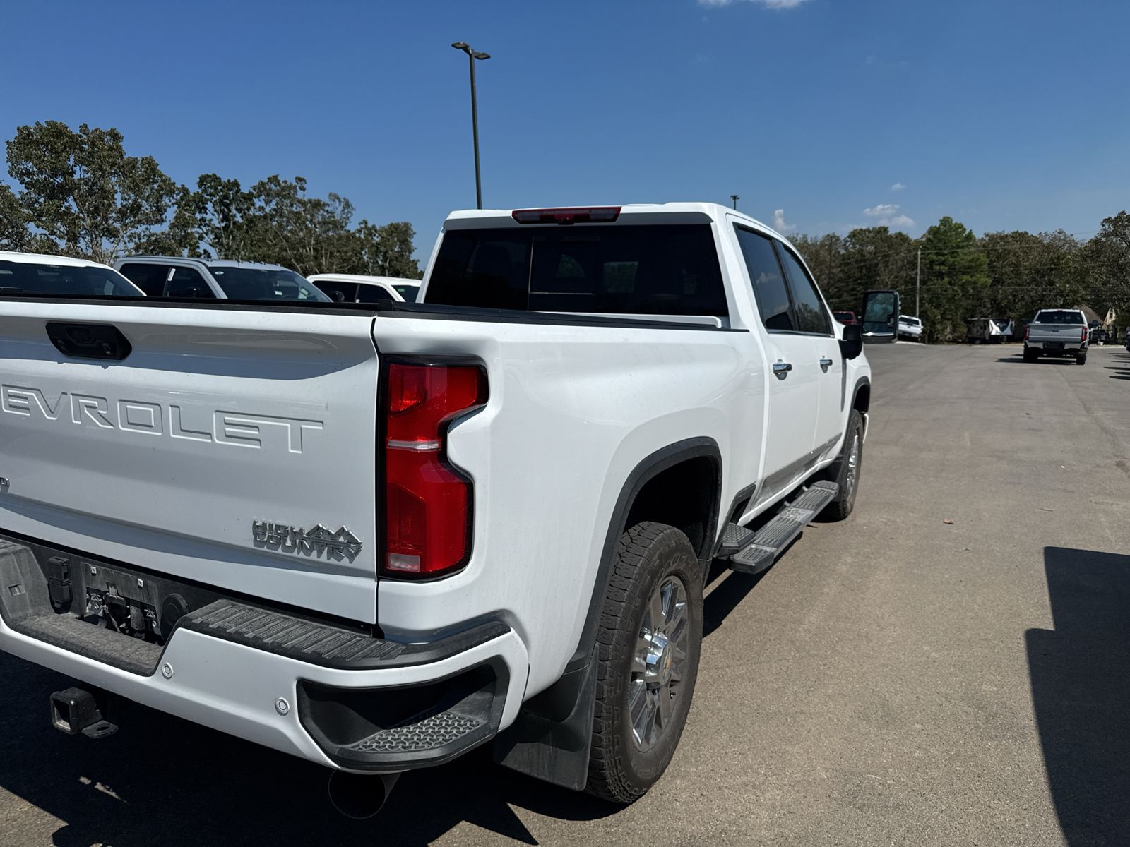 2026 Chevrolet Silverado High Country photo 5