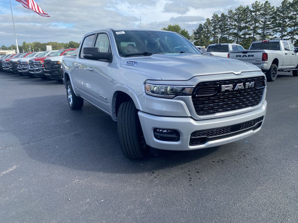 2027 Ram 1500 Big Horn photo 3