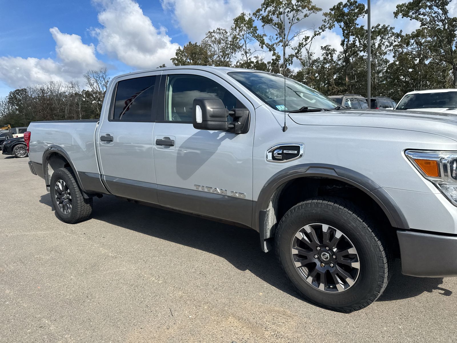 2018 Nissan Titan XD PRO-4X photo 5