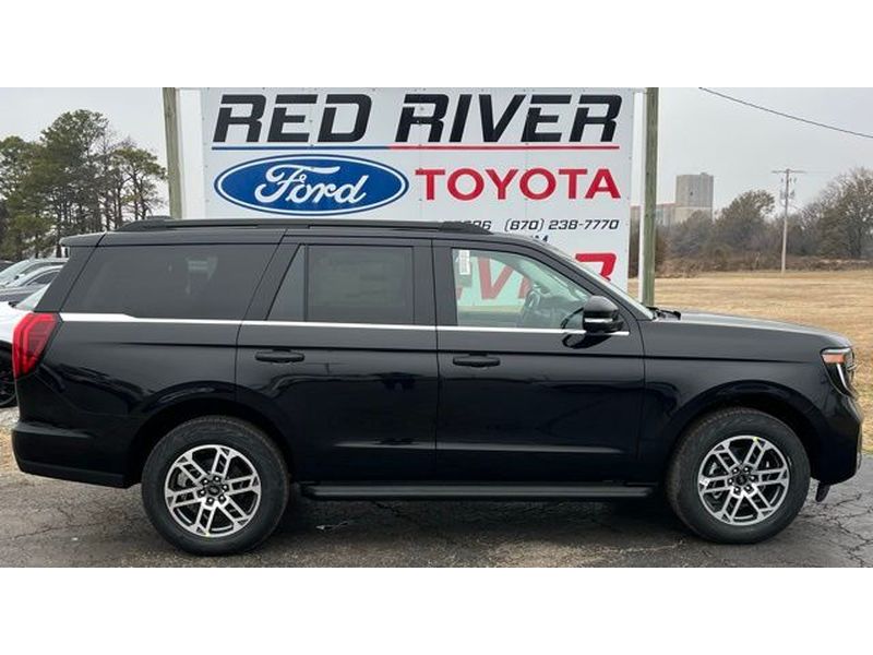 2026 Ford Expedition Active photo