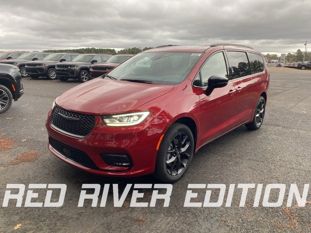 2026 Chrysler Pacifica Limited photo