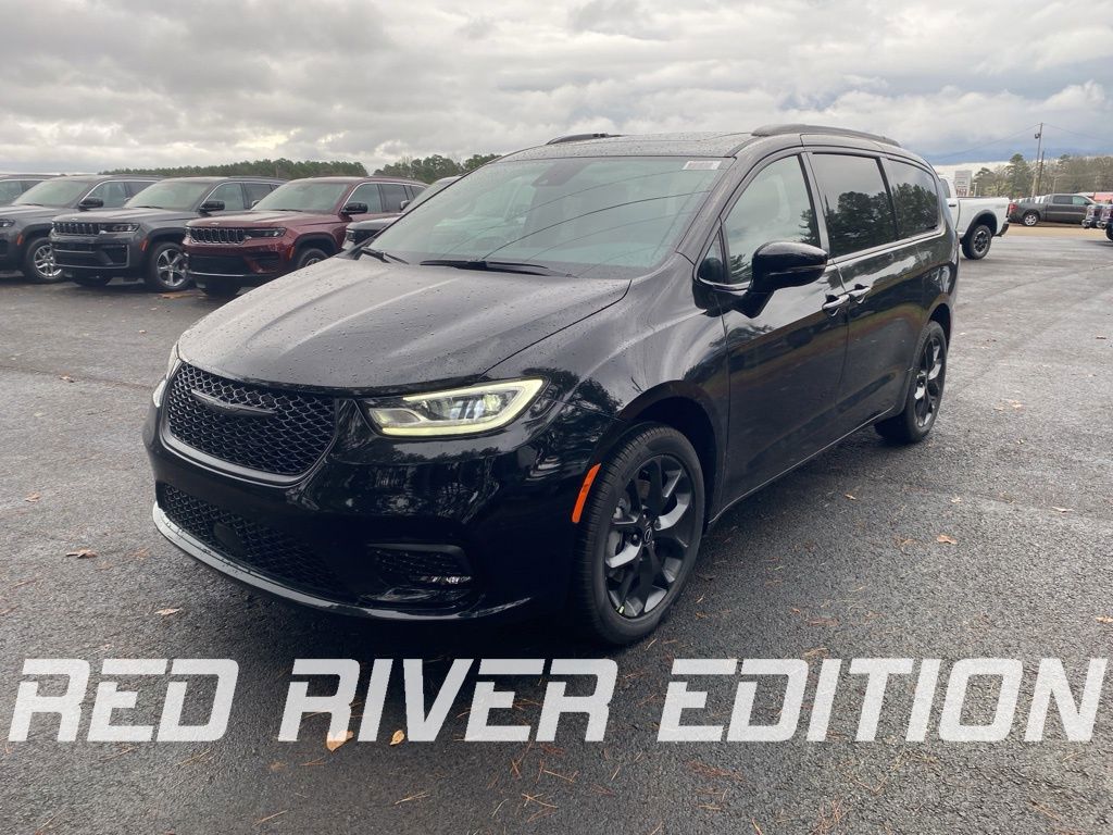 2026 Chrysler Pacifica Limited photo