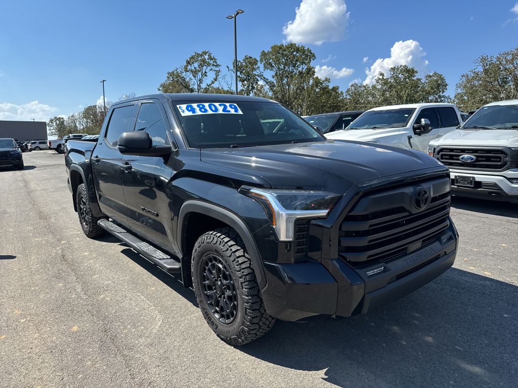 2025 Toyota Tundra SR5 photo 3