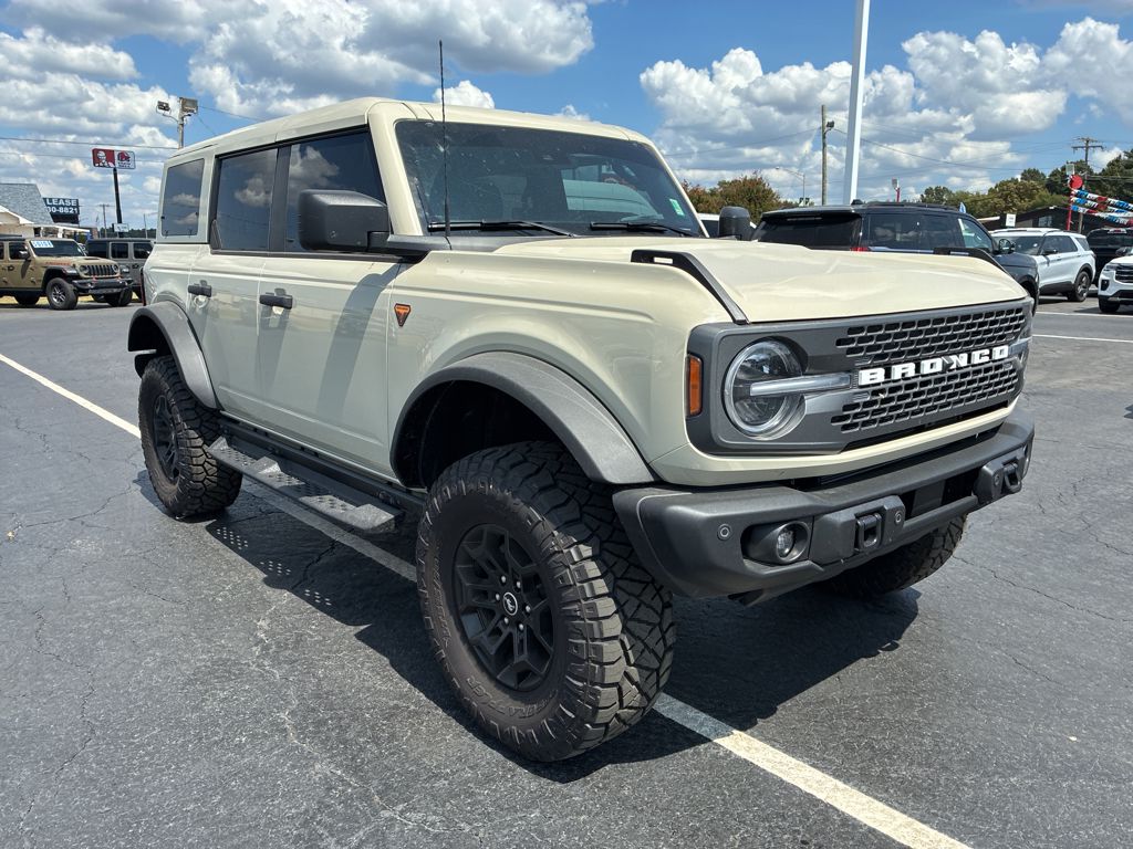 2026 Ford Bronco Badlands photo 3