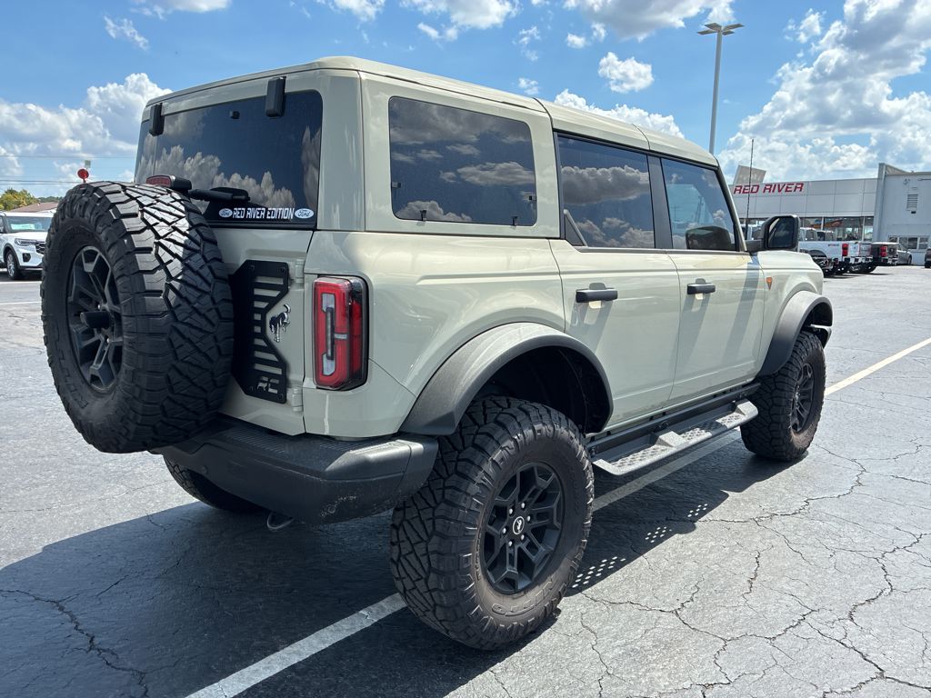 2026 Ford Bronco Badlands photo 5