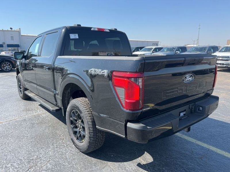 2026 Ford F-150 XLT photo 6