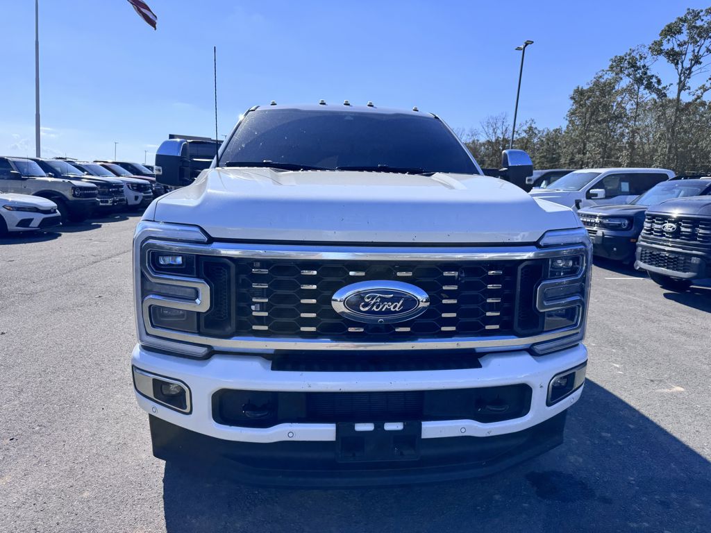 2026 Ford F-350 Platinum photo 2