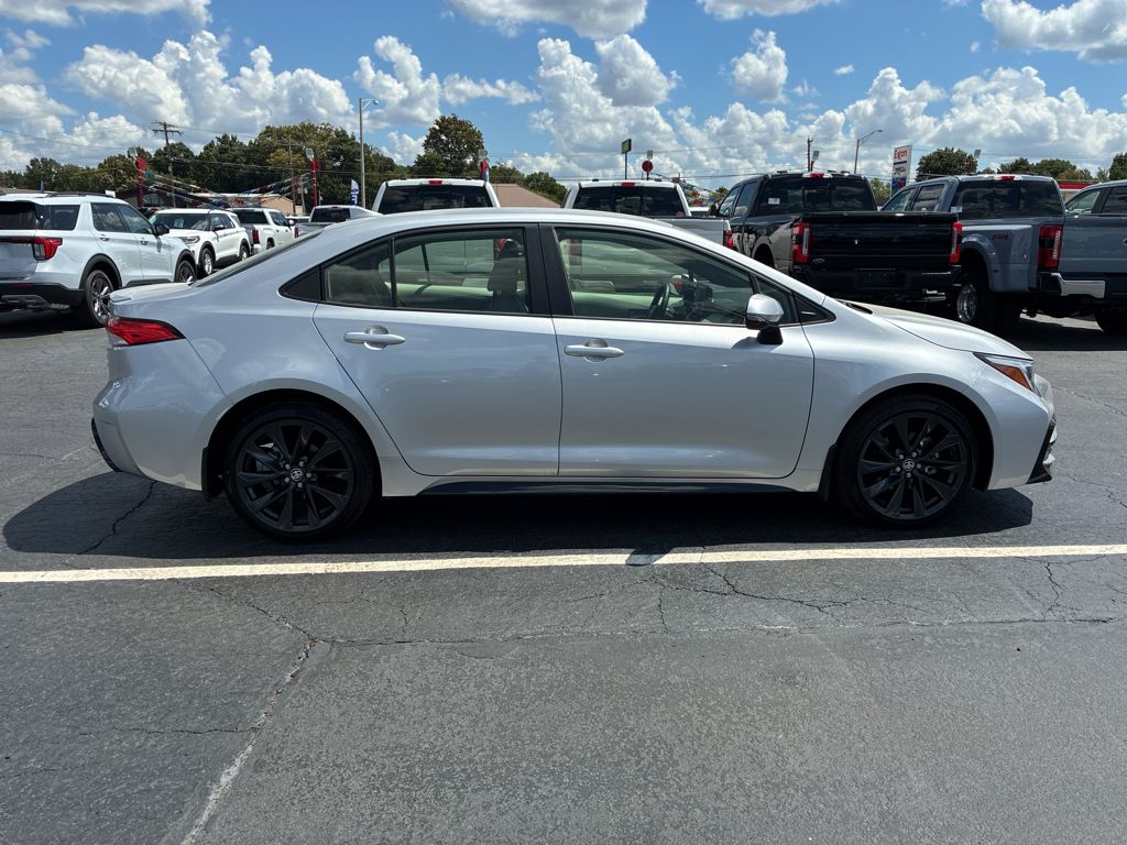 2026 Toyota Corolla Hybrid Hybrid SE photo 4