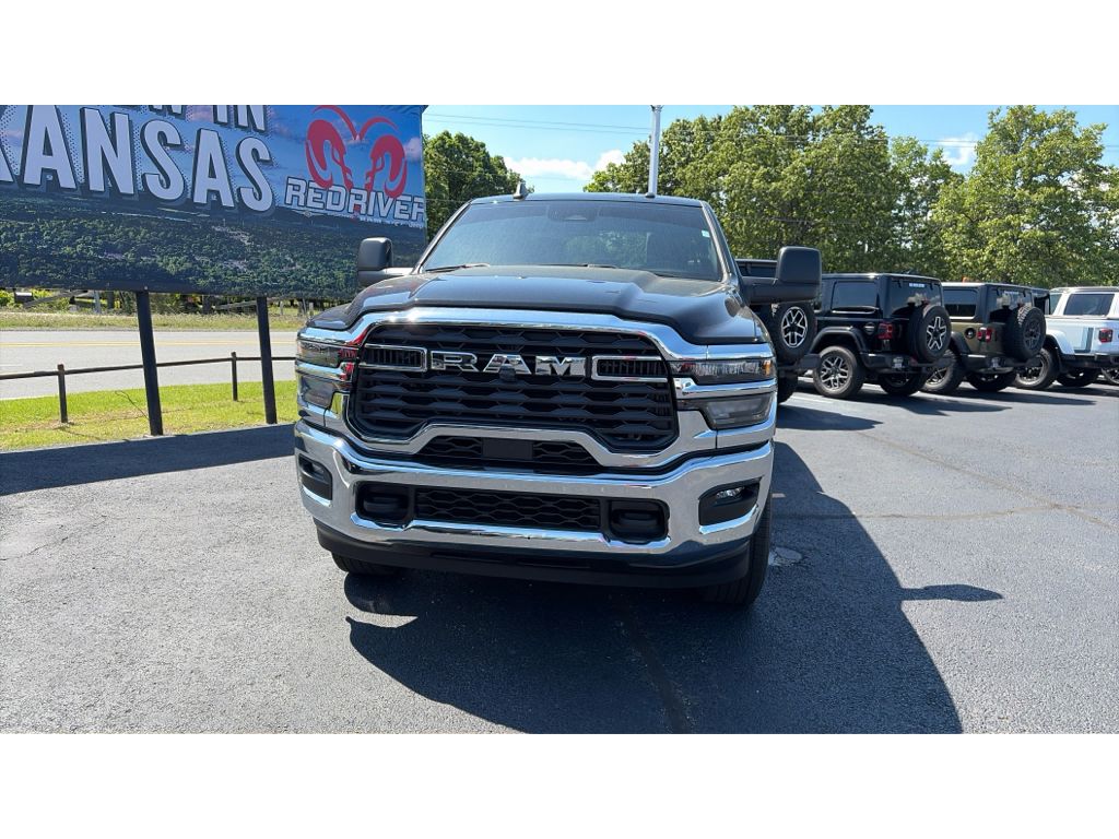 2025 Ram 2500 Tradesman photo 2