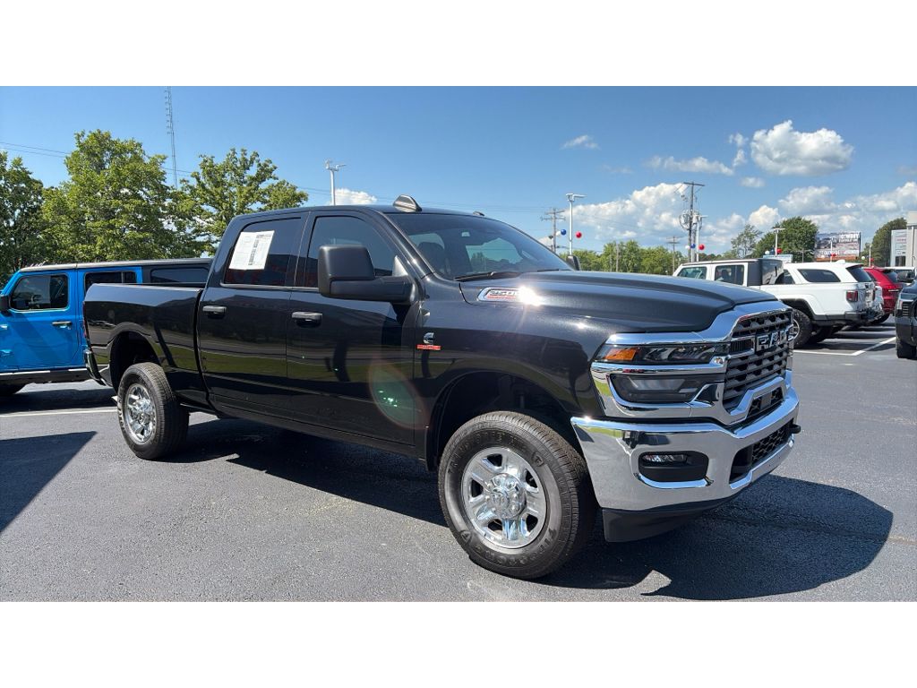 2025 Ram 2500 Tradesman photo 3