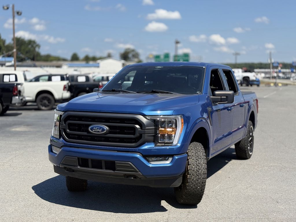 2022 Ford F-150 XLT photo 3