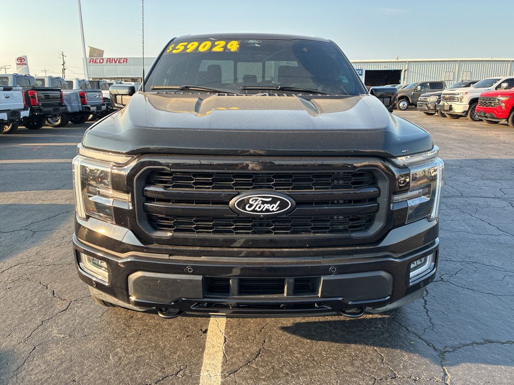 2024 Ford F-150 LARIAT photo 2