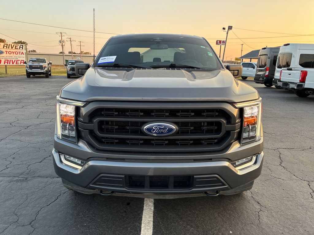 2023 Ford F-150 XLT photo 2