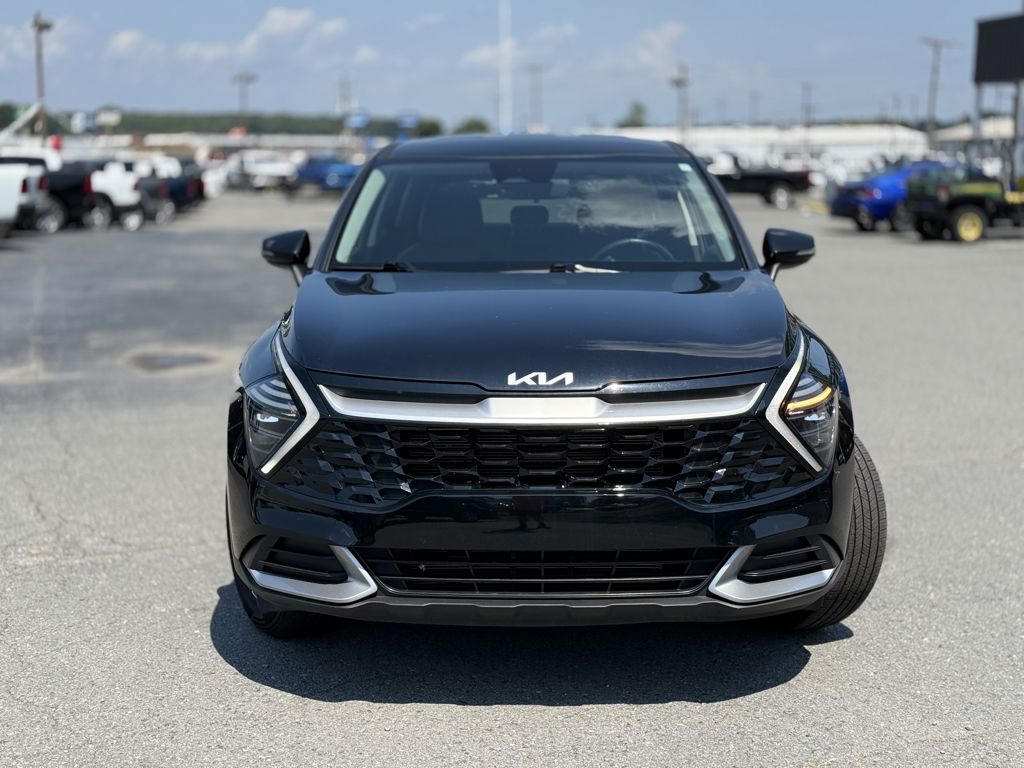 2024 Kia Sportage EX photo 2