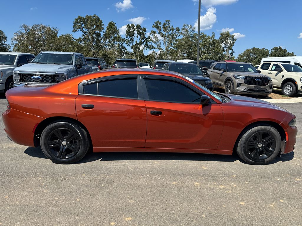 2021 Dodge Charger SXT photo 4