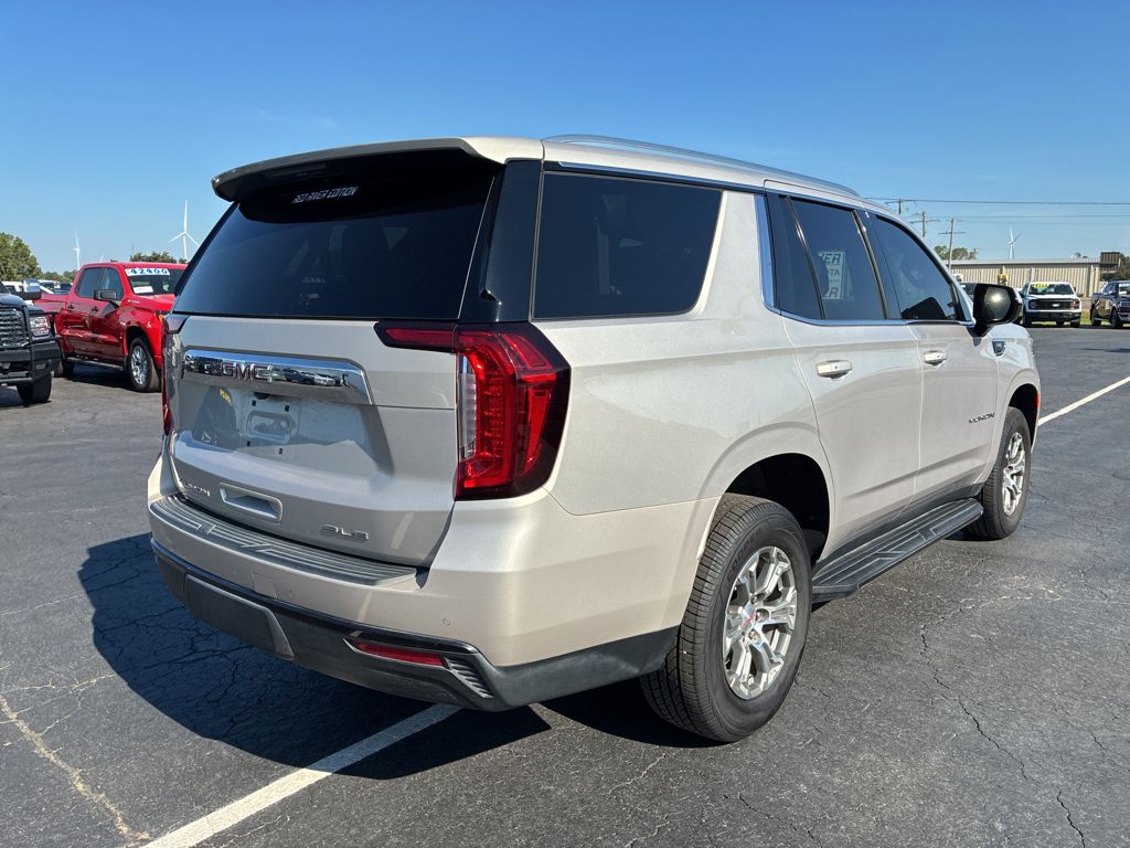 2023 GMC Yukon SLE photo 5