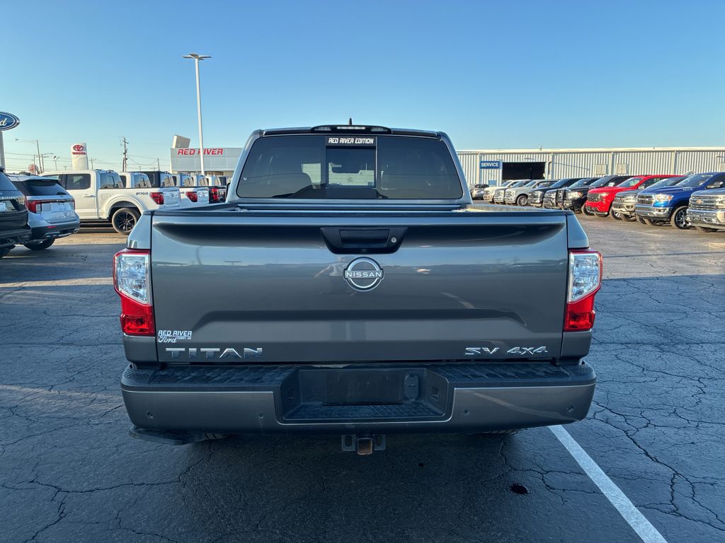 2024 Nissan Titan SV photo 6