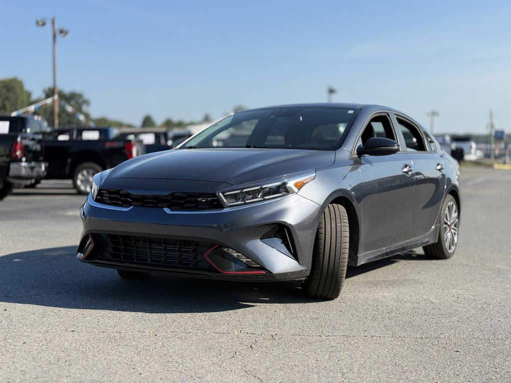2024 Kia Forte GT photo 3