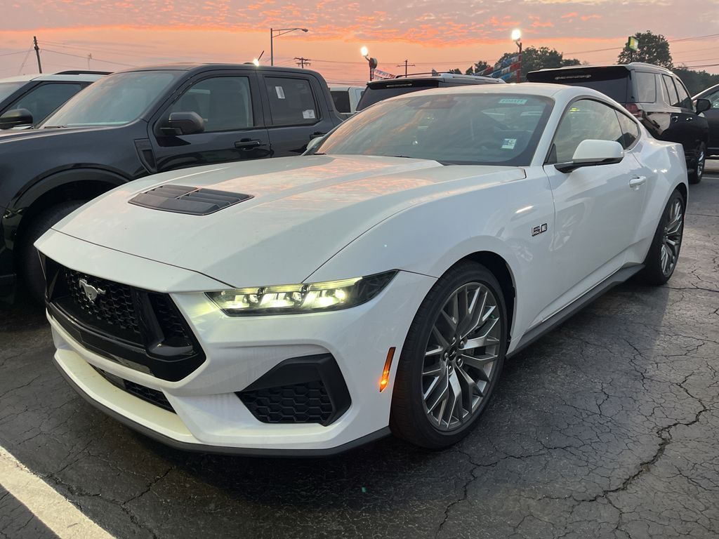 2026 Ford Mustang GT Premium photo 1