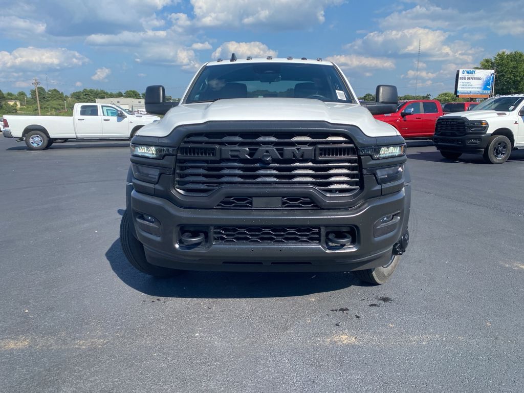 2026 Ram 5500 Chassis Tradesman photo 2