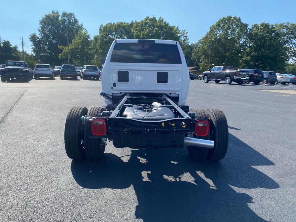 2026 Ram 5500 Chassis Tradesman photo 6