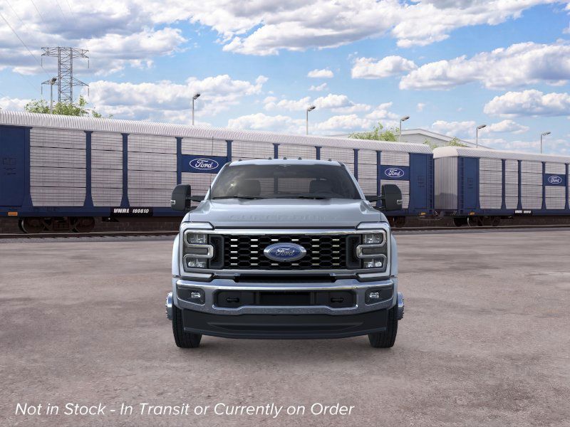 2026 Ford F-450 LARIAT photo 6