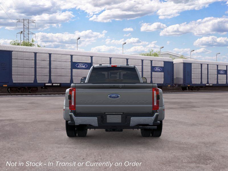 2026 Ford F-450 LARIAT photo 5