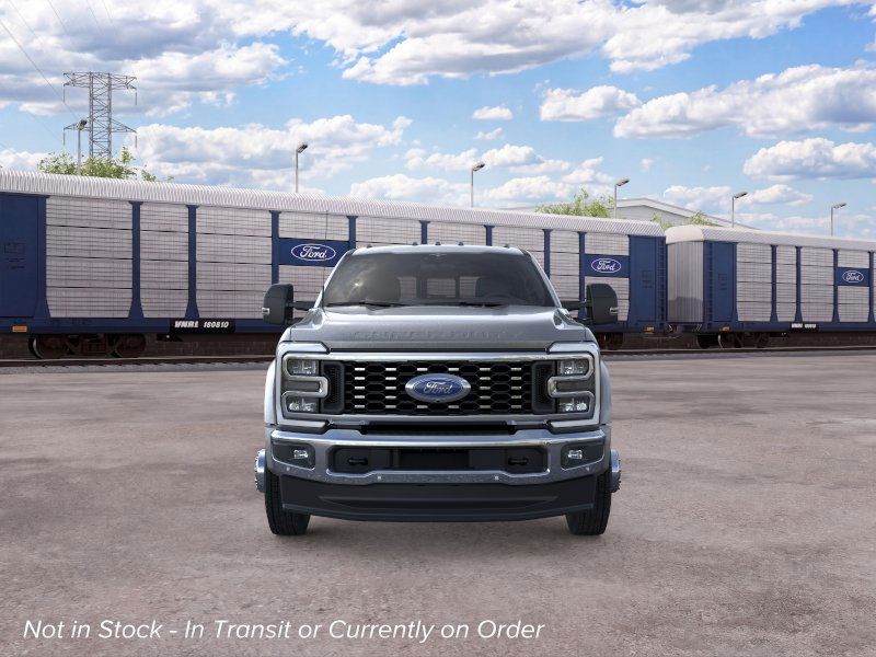 2026 Ford F-450 LARIAT photo 6