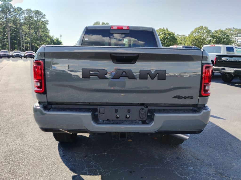 2026 Ram 2500 Black Express photo 6