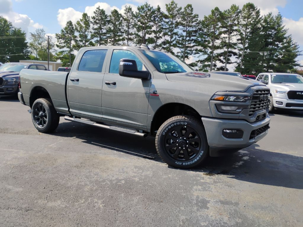 2026 Ram 2500 Black Express photo 3