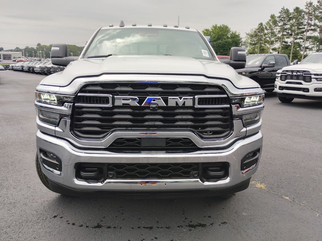 2026 Ram 3500 Tradesman photo 2