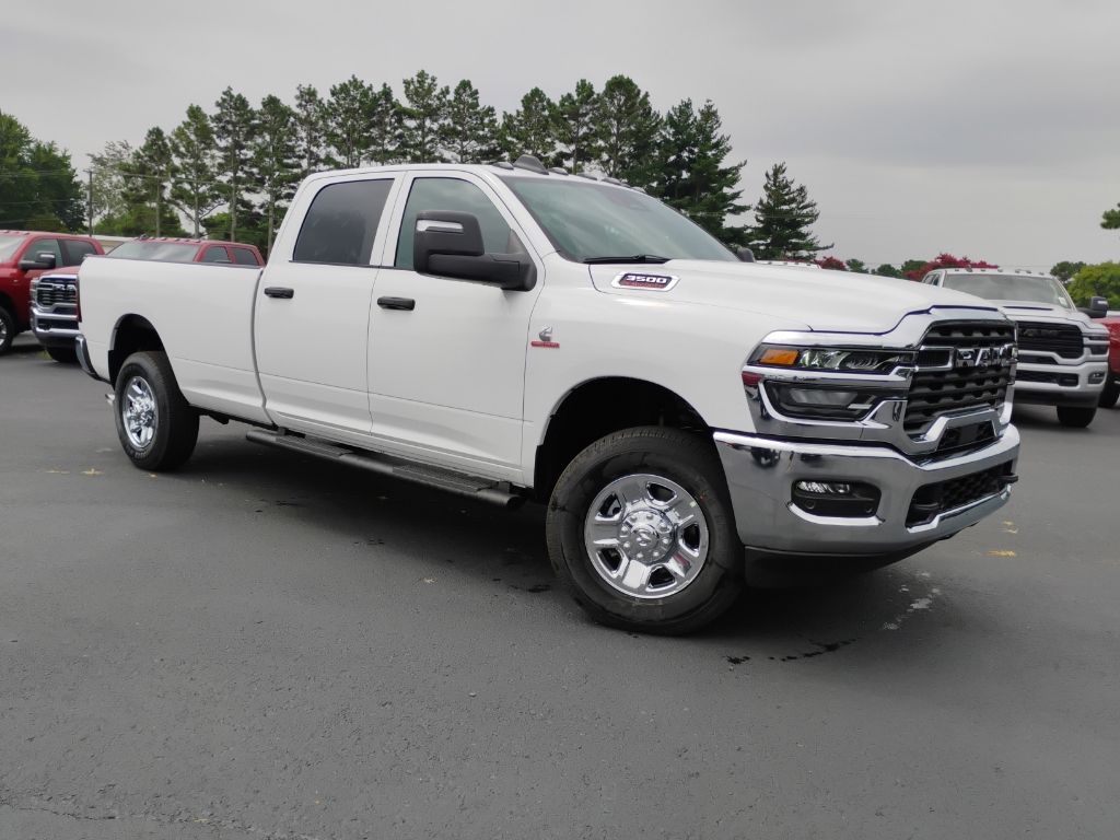 2026 Ram 3500 Tradesman photo 3